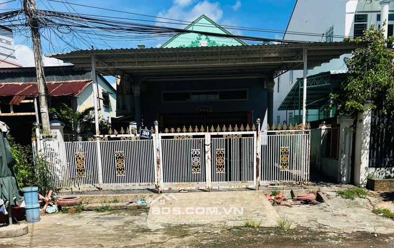 Cho thuê nhà mặt tiền Kiên Giang (số 30, Đường 2 tháng 9, Phường Tô Châu, Thành Phố Hà Tiên, Kiên Giang)